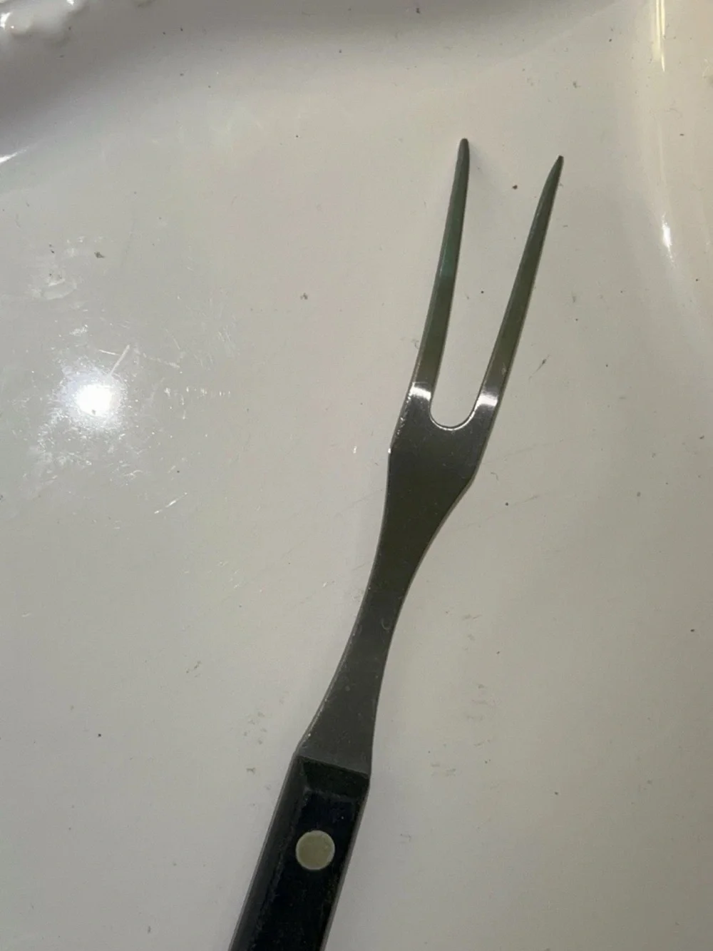 Ekco Flint 9-inch two-prong kitchen fork